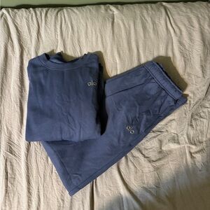 Alo Accolade Bluestone Sweat Set